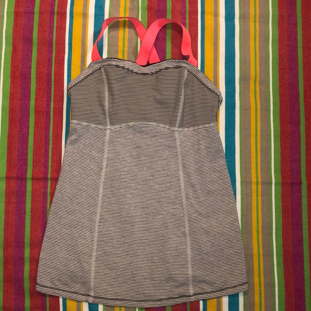 Lululemon Catch Me Tank-top - Picture 2 of 7